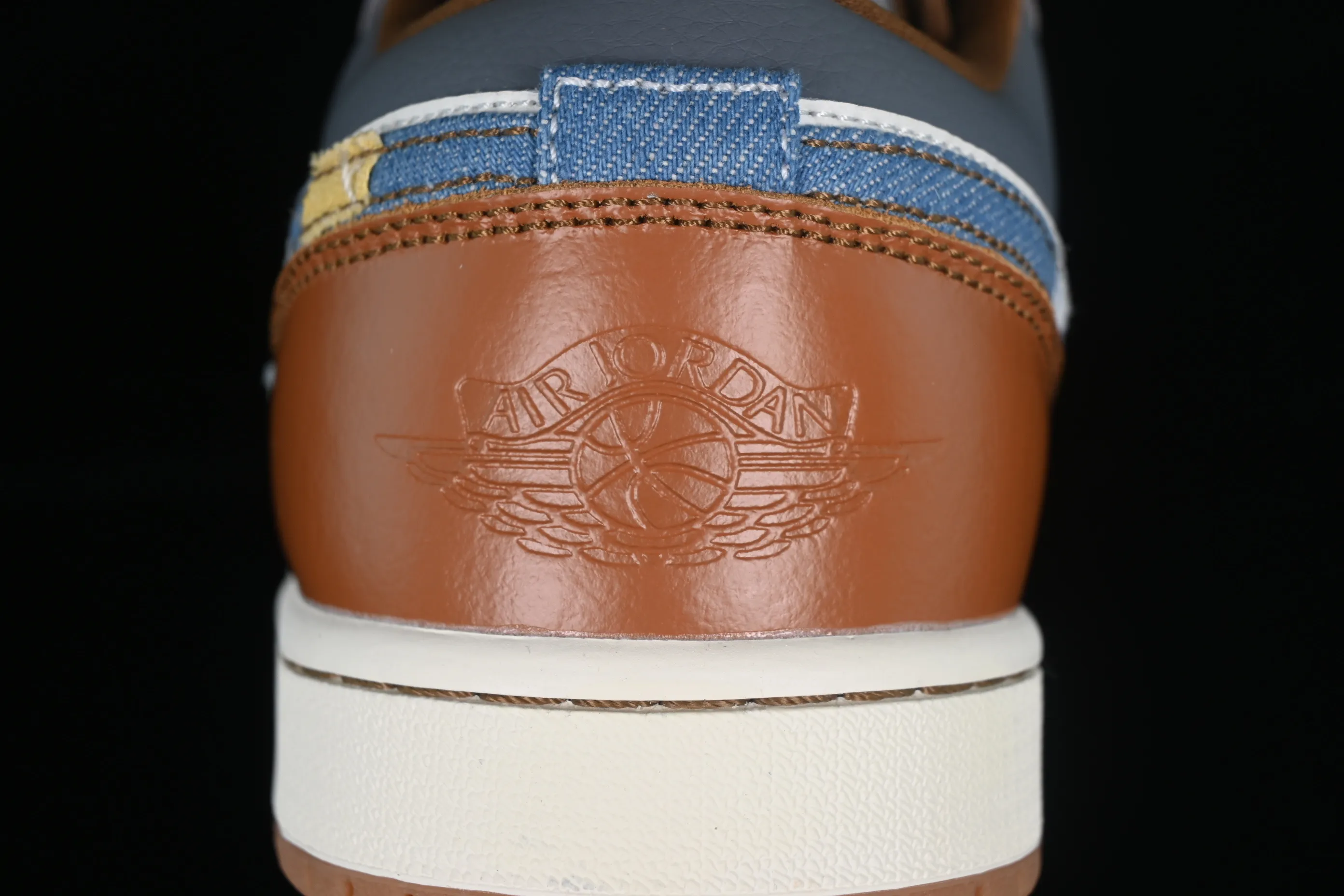 All categories Air Jordan Jordan series basketball shoes Air Jordan 1 Low Air Jordan 1 Low AJ1 Joe 1 Valentine's Day limited denim denim low-bang cultural casual sneakers FZ5042-041